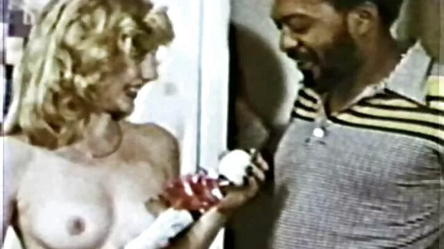 دستیار او از milf کثیف لینک کانال های سکسی در تلگرام استفاده و بدرفتاری می کند